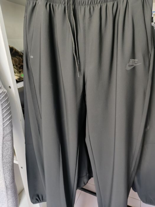 Костюмы Adidas, Nike