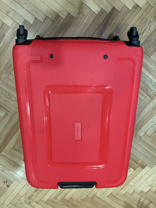 Aristocrat чемодан поликарбонат