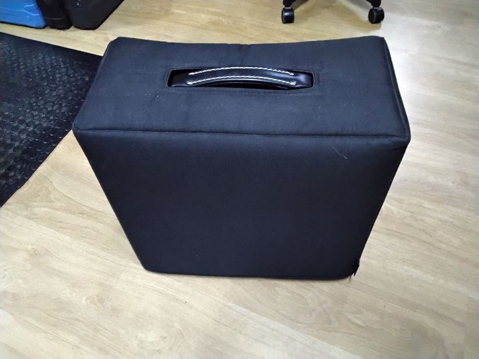 Laney sùpercub 12, 1 ou 15 watts, 4xvalvulado, Impecavel, novo! Embalagem original com livros, capa propria.