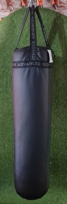 Saco de boxe + Luvas