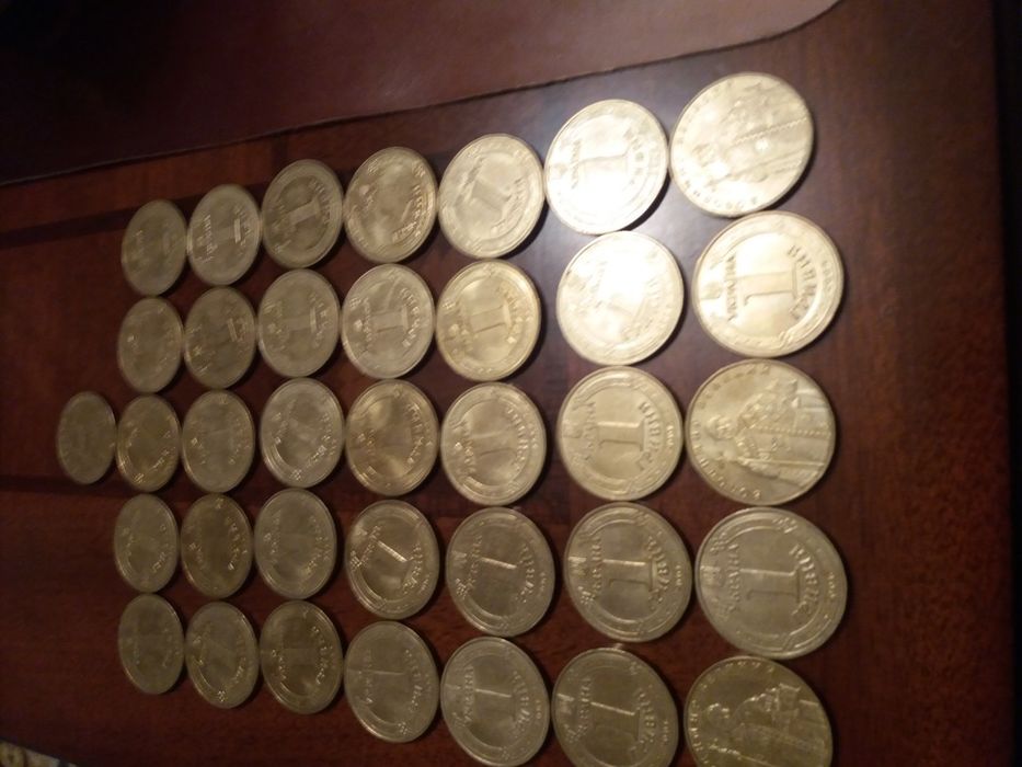 Продам 10грн 2022г ТРО. и 2024ггфото1грн. Украины 1996г, 2004г, юбилей