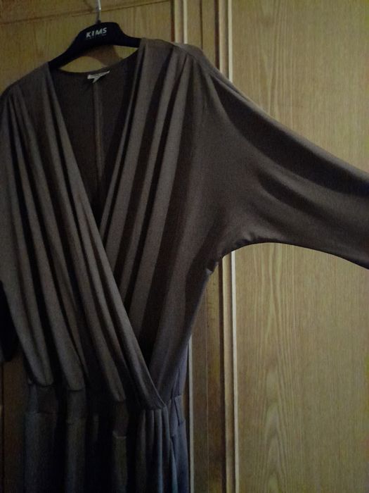 Сукня (плаття) + топ з вишивкою. На запах. Трикотаж .