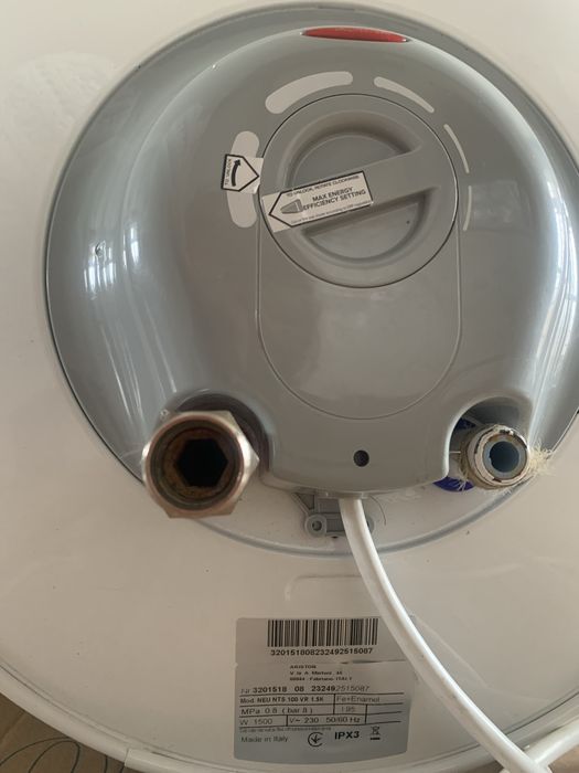 Бойлер Ariston на 100 л