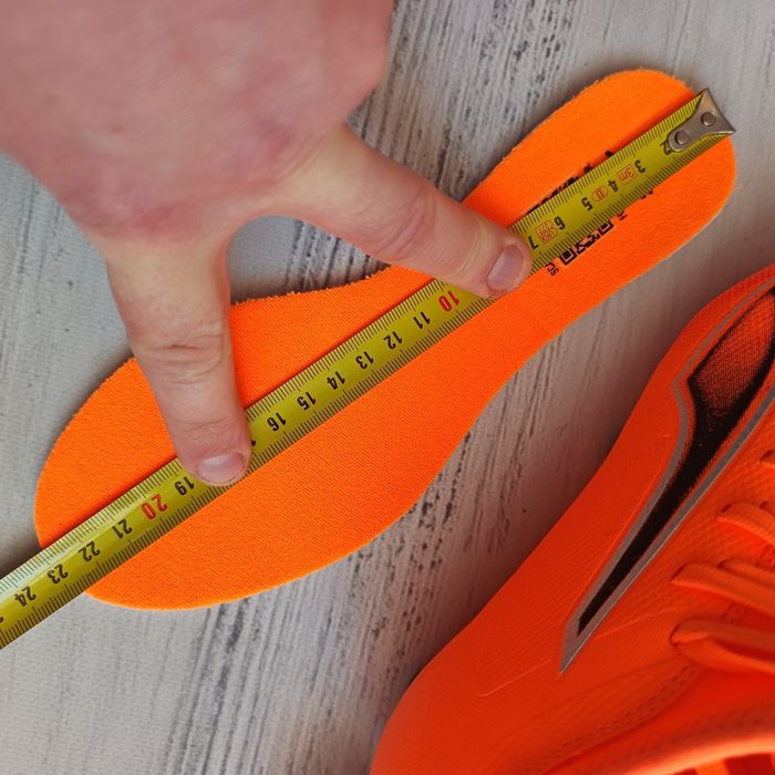 нові  Бутси дитячі Puma  Ultra р35.5 довжина устілки по факту 23см