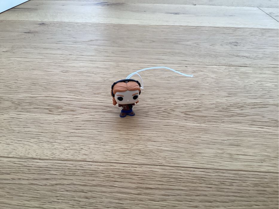 Boneco Funka Pop Max da Kinder Joy
