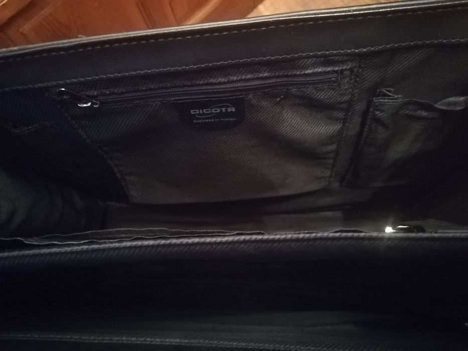 Dicota skórzana torba na dokumenty