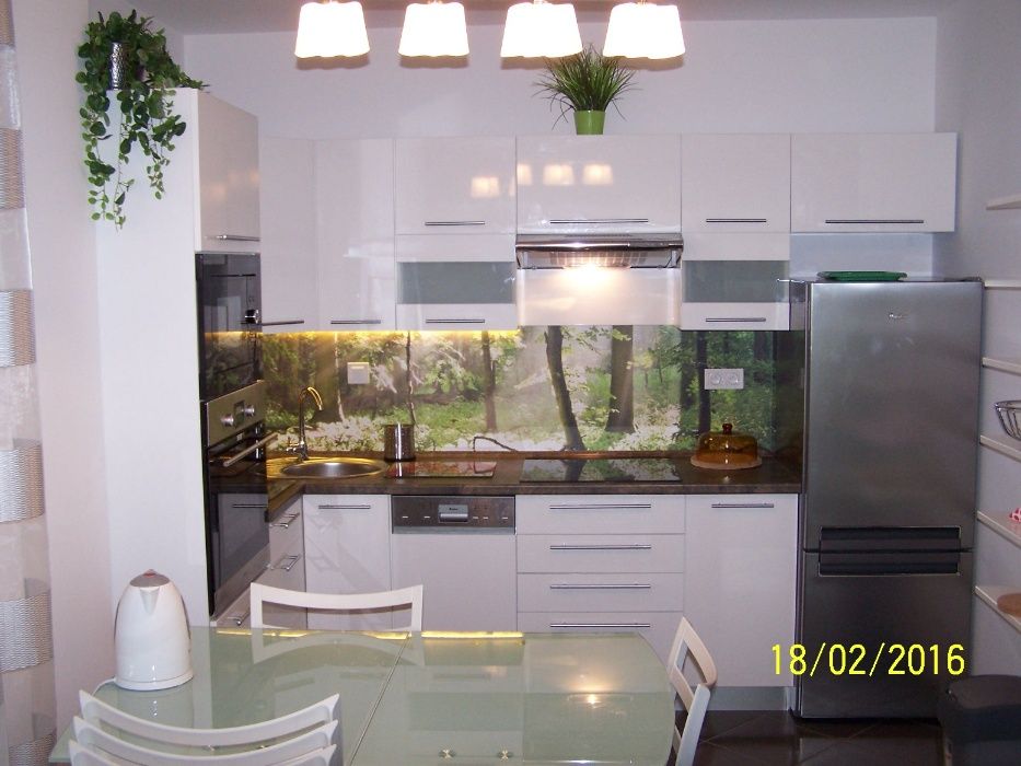 Słoneczny apartament z dużym tarasem - 150 m od morza.