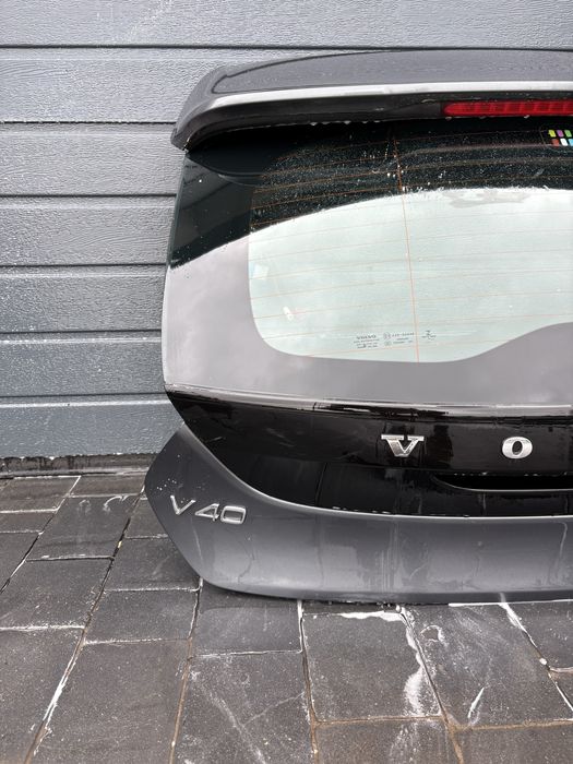 Volvo V40 II 455-16 tylna klapa bagażnika kompletna