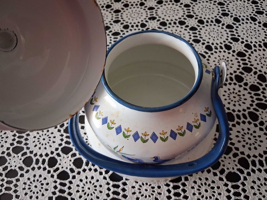 Várias peças decorativas antigas e raras. Ver fotos.