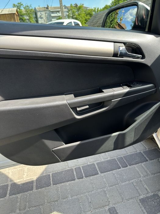 opel astra h універсал