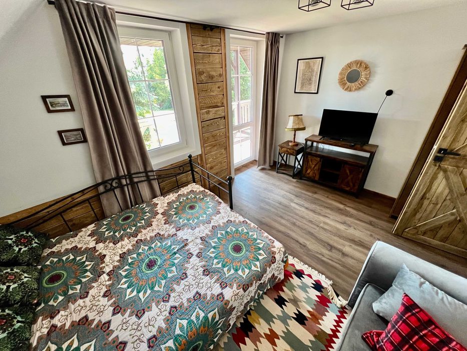 Edkovy Ray 12osób+,jacuzzi,sauna,jezioro,bilard,ping-pong,wiata,ognisk