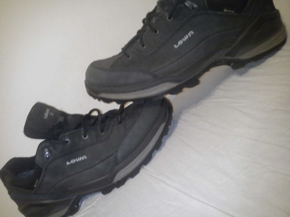 lowa 44/28 skóra grafitowe vibram gore tex trekking sklep 700 ładne