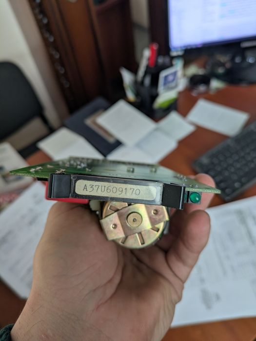 Roland 200 на запчастини