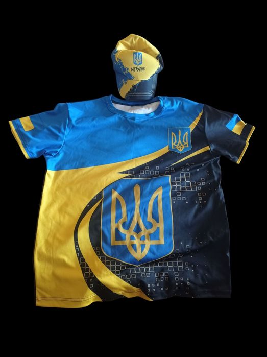 Патриотическая футболка и кепка