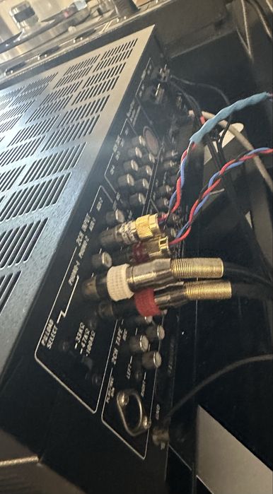 JVC  4VN990 . Amplificador de referência