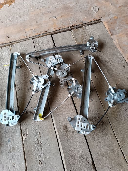 Стеклоподъёмник (склопідйомник) Mitsubishi outlander