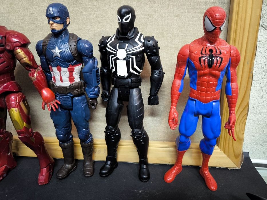 Bonecos  Marvel conjunto