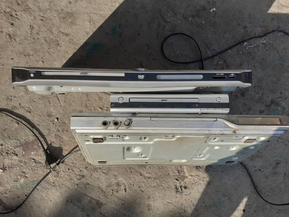 Продам DVD в неробочему стані