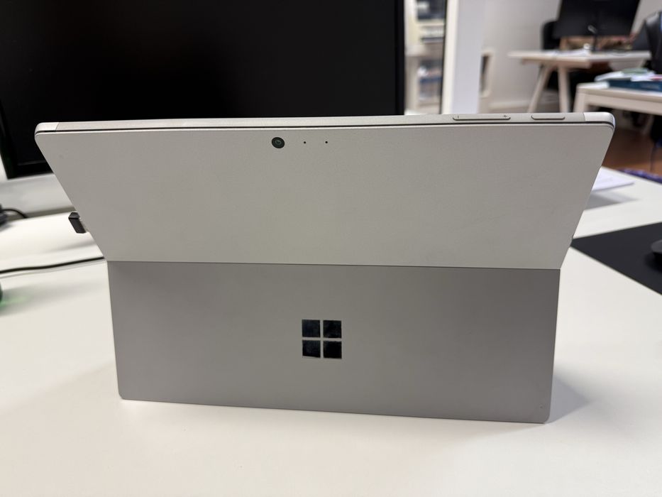 Vendo Microsoft Surface Pro 6 i5 8GB 256GB 12.3''