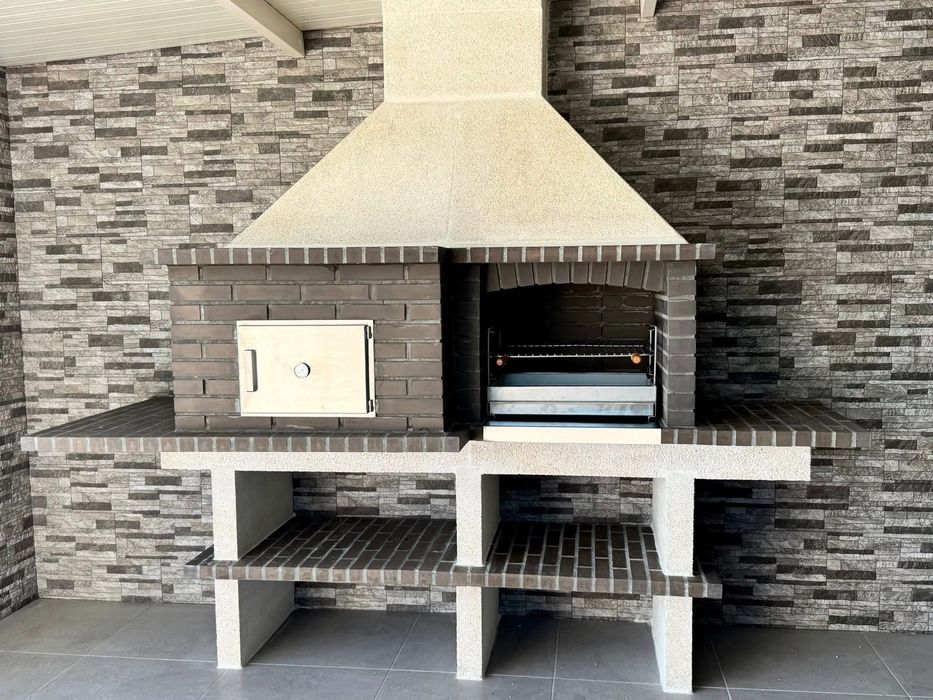 Churrasqueira/forno/kit lavatorio   Excelente qualidade
