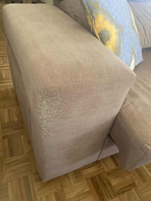 Sofá com chaise longue