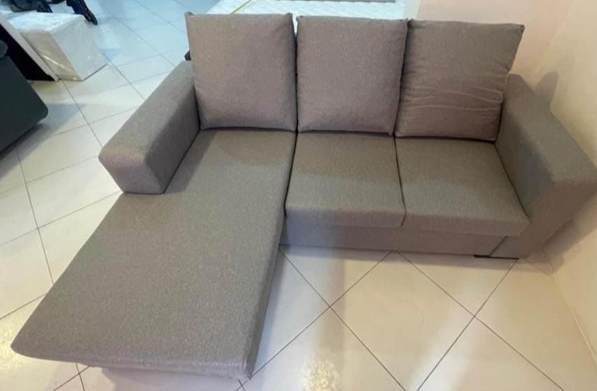NOVO !!! Sofá com chaiselongue reversível a pronta entrega