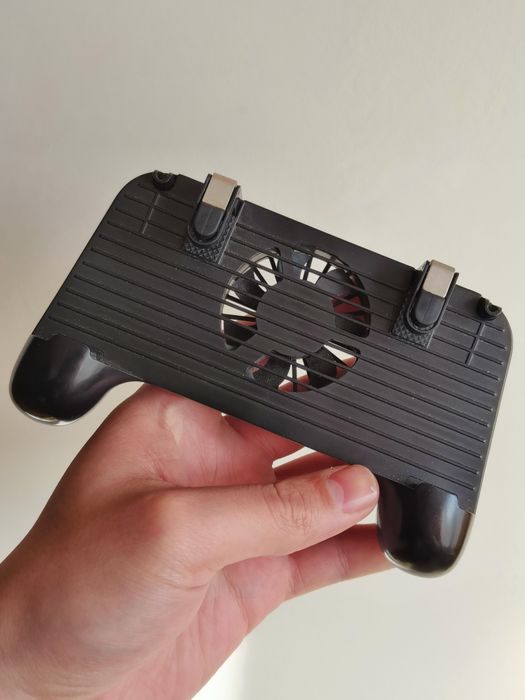 Тригери для ігор на телефоні / ігровий контроллер / джойстик