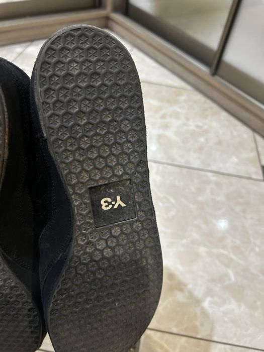 Y-3 (Yohji Yamamoto × Adidas чоловіче взуття