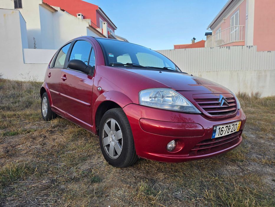 Citroën C3 1.2 com poucos quilometros