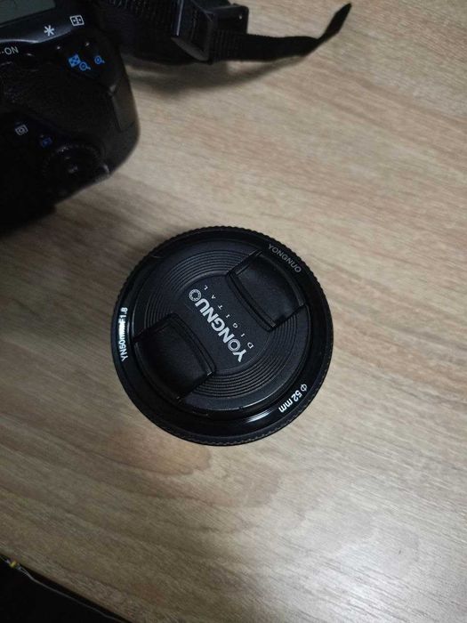 Продаю свій Canon 80D - стан нового + рюкзак в подарунок.