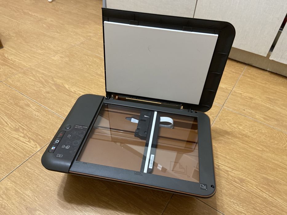 Принтер HP Deskjet 2050A