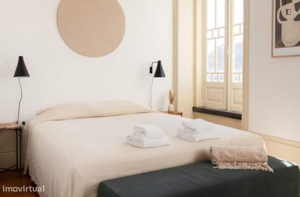 Quarto - localizado em Massarelos Porto