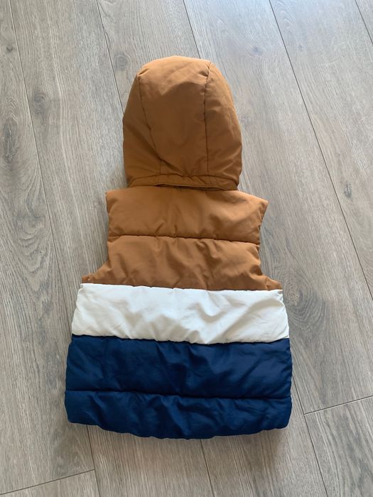 Kamizelka/ bezrękawnik H&M 104 z kapturem