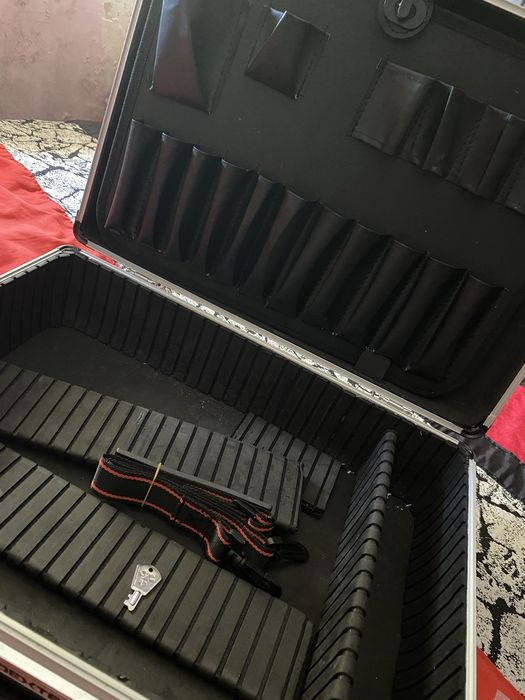 Tool Case429913295962122241
