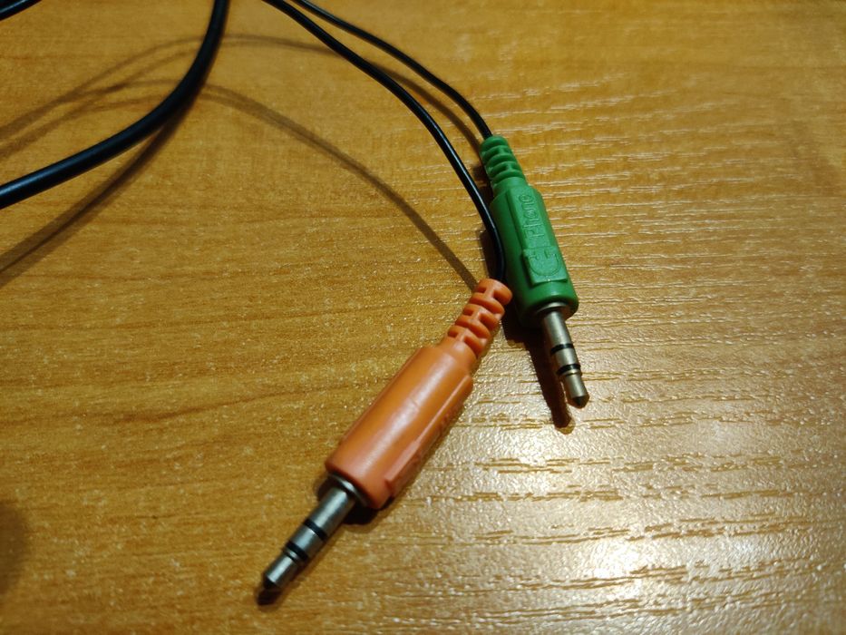 Mikrofon kierunkowy biurkowy MT-382
