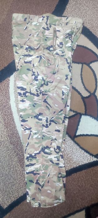 Продам штани Софтшел.