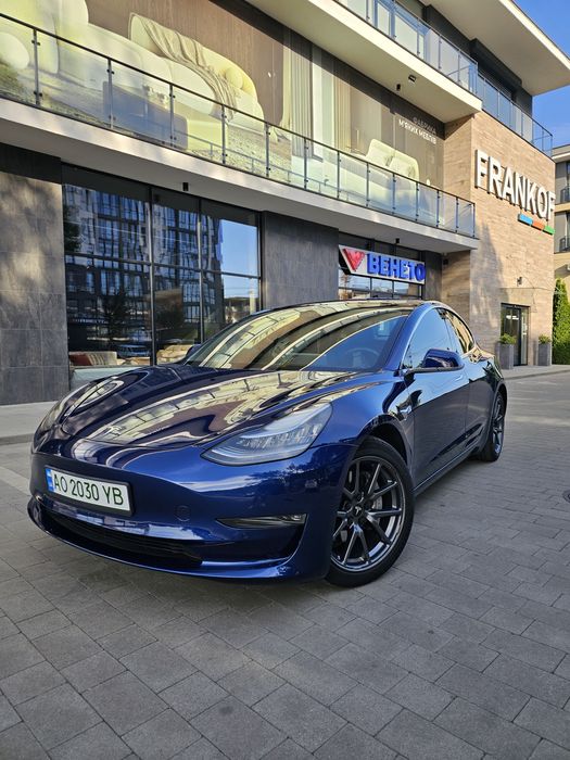 Tesla Model 3 2018