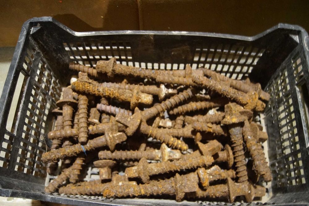 śruba kolejowa antyk zabytek 15,5 x 4,5 cm