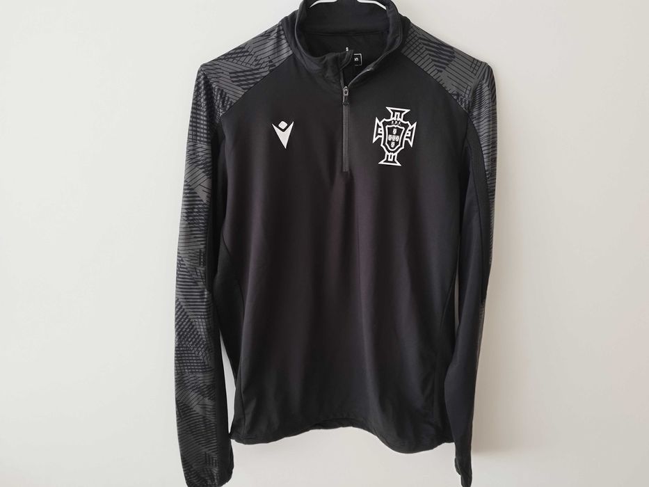 Macron Referee Equipment