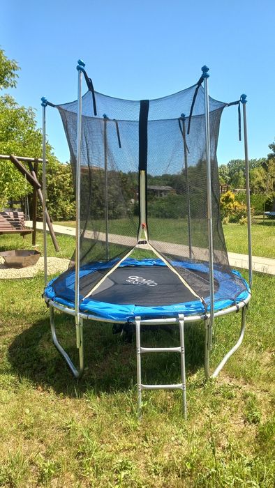 Trampolina ogrodowa