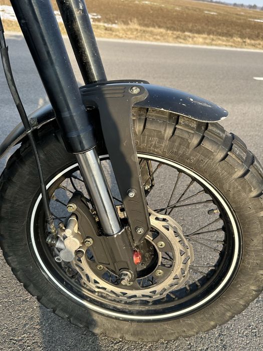 Мотоцикил Geon 250