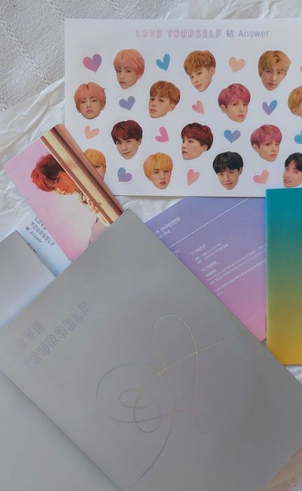BTS - Love Yourself: Answer (ver. E) | c/ tudo + photocard SUGA