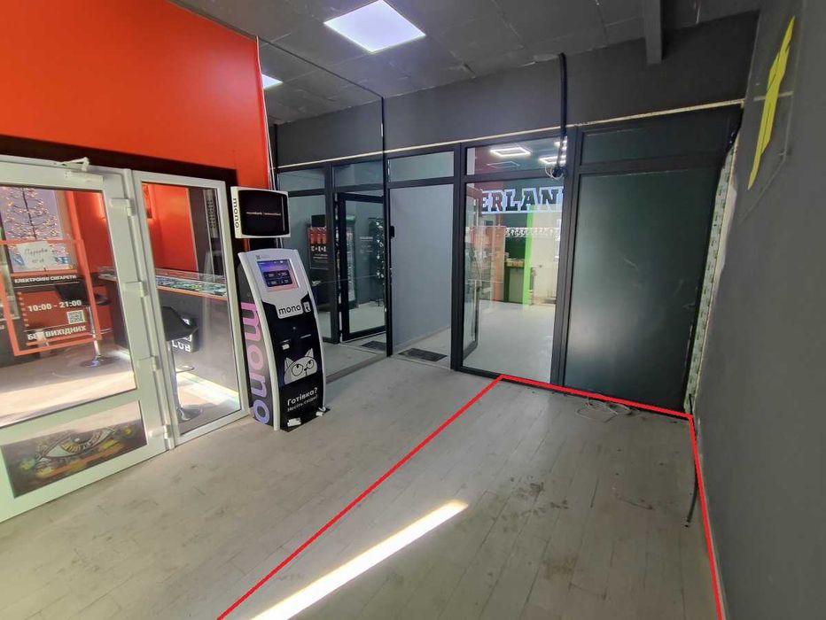 Оренда фасадного приміщення біля "АТБ"