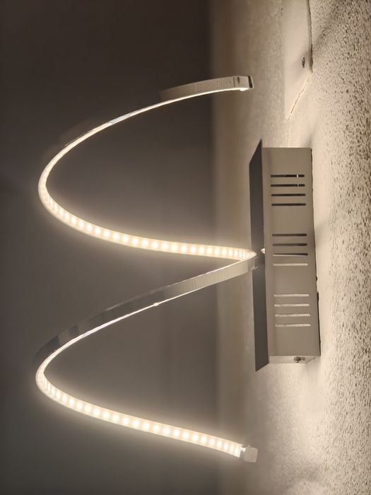 Aplique parede Conforama Spirale - LED424178648204584962