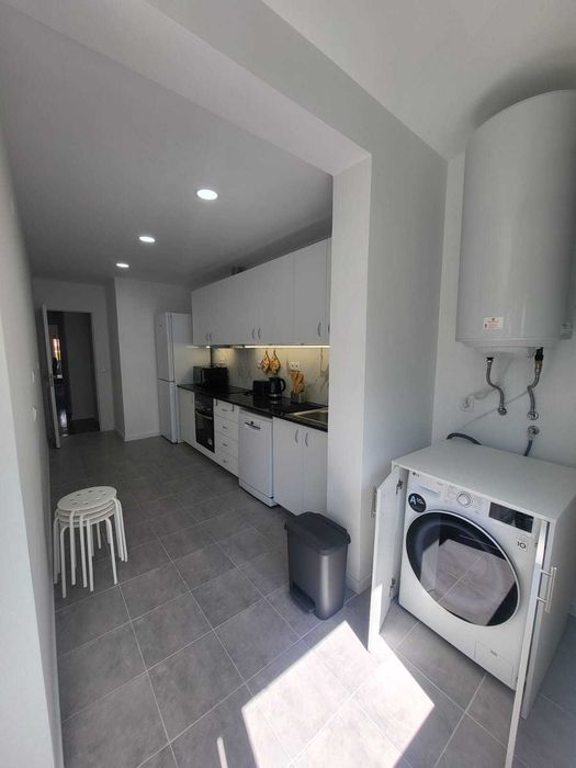 Apartamento Remodelada no Centro de Almada, 4 Quartos, Estudantes/Professores