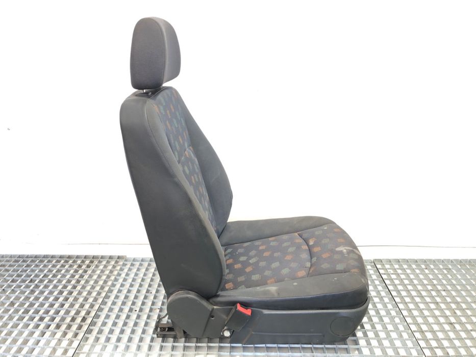 FOTEL LEWY PRZÓD MERCEDES W639 Bus SIEDZENIE PRZEDNI, LEWA