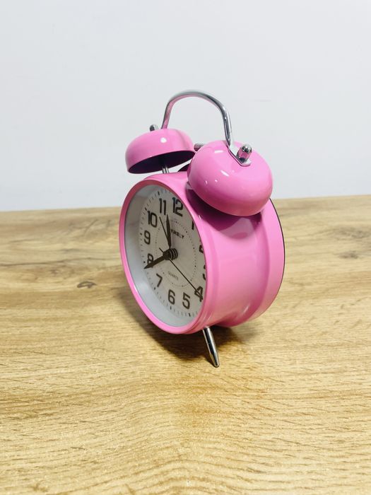 Duży tradycyjny budzik zegar z podświetleniem głośny