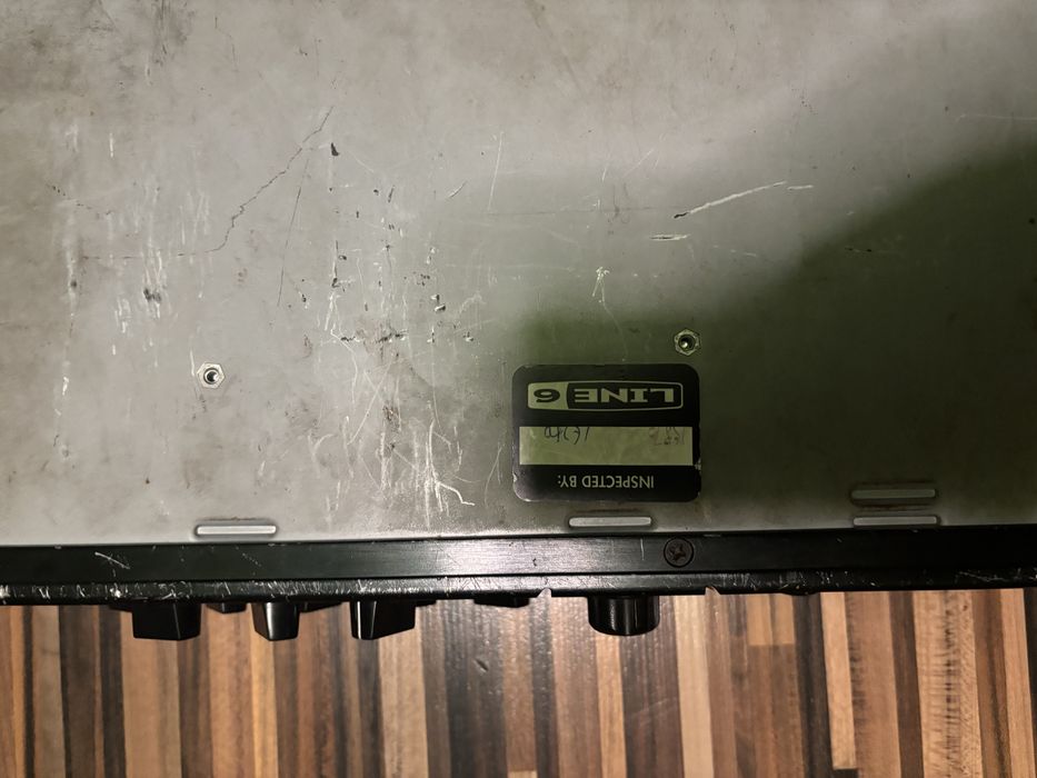 Line 6 bass pod xt pro + foot switch