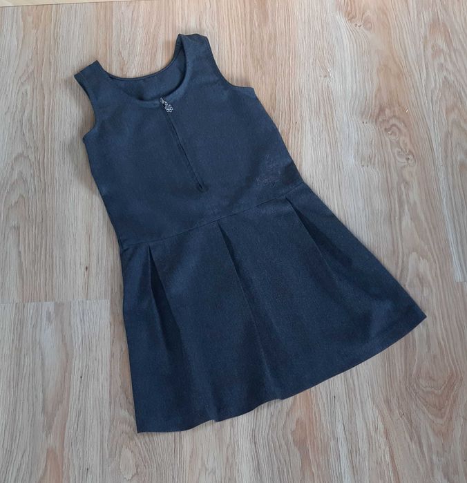 Sukienka galowa School Life rozm. 128cm  - 8 lat