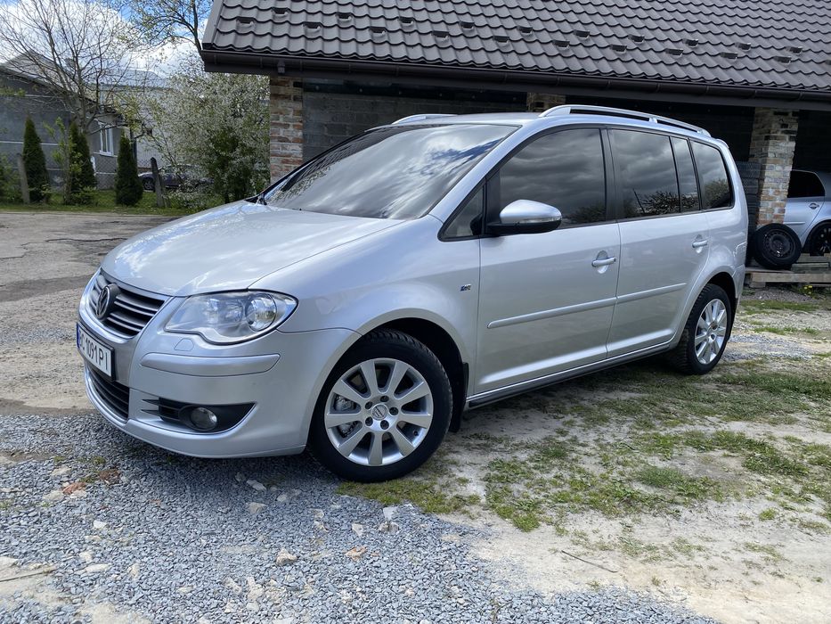 Продам VW Touran 2009р. R-line.